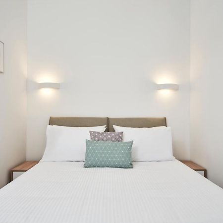 Hilton-Ilisia Park 2Bd Elite Living Apartment Athens Exterior photo